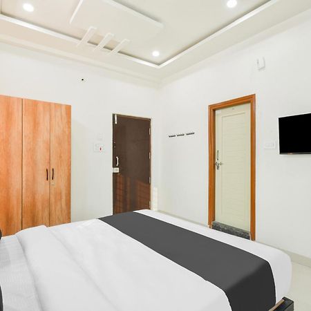 Super Townhouse Kokapet Formerly Aarian Tej Nilayam Gundipet Zewnętrze zdjęcie