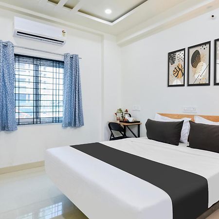 Super Townhouse Kokapet Formerly Aarian Tej Nilayam Gundipet Zewnętrze zdjęcie