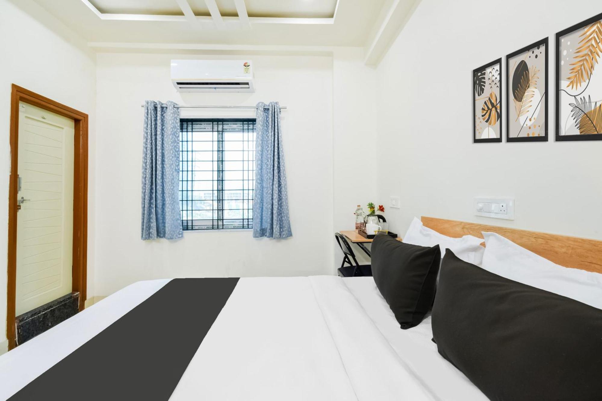 Super Townhouse Kokapet Formerly Aarian Tej Nilayam Gundipet Zewnętrze zdjęcie